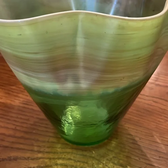 Murano ribbon glass vase‎